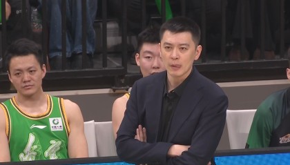 乐鱼体育官方登录网站-一地鸡毛！辽宁输新疆队19分，还有3个坏消息 杨鸣很无奈